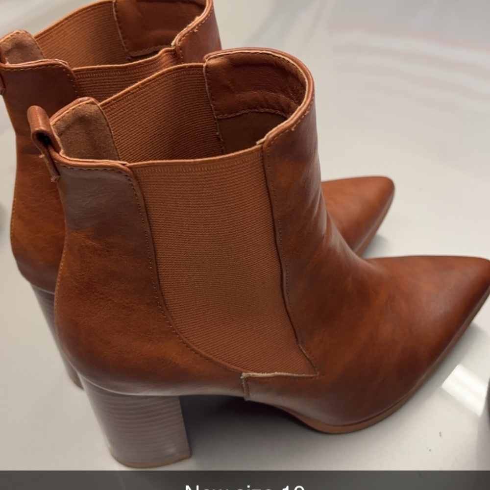 Pointed toe ankle booties